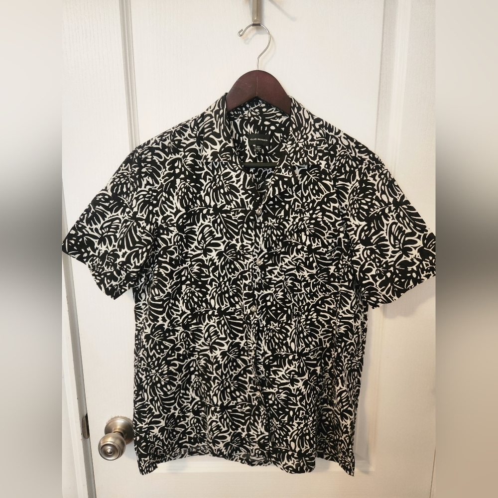 THREE Men's Club Monaco Short Sleeve Button Up Shirts Size Small